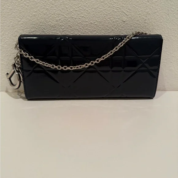 SOLD 🎉 Christian Lady Dior Navy Patent Leather Cannage Rendezvous Wallet Chain - Picture 3 of 13